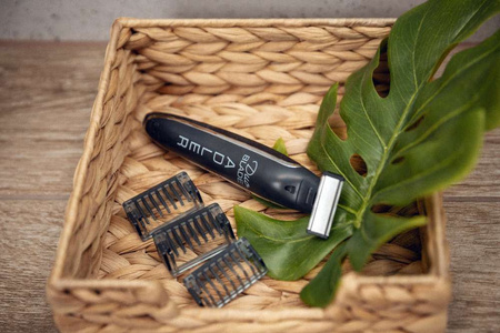 Trymer męski do zarostu, ładowanie USB, dioda LED, 3 nakładki, Adler AD 2922