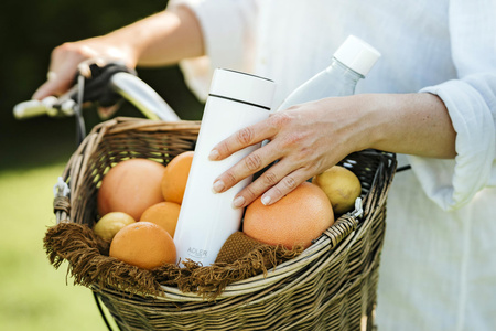 Kubek termiczny Termos LED Biały 473ml Do Kawy i Herbaty Adler AD 4506