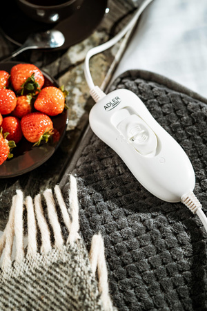 Poduszka elektryczna Adler AD 7433 – 80W, 3 temperatury, pokrowiec do prania