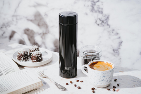 Kubek termiczny 473 ml, wyświetlacz LED, sitko, podwójne ścianki, BPA Free Camry CR 4507