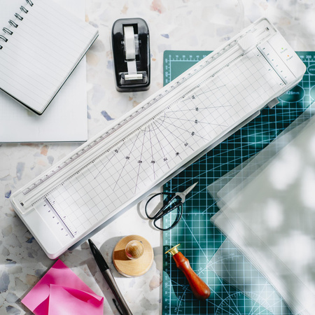 Laminator A3 i A4 z trymerem, 170W, szybkie nagrzewanie Avenido AV 1043