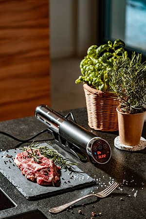 Sous Vide Wolnowar 6415 z Precyzyjną Regulacją i Energooszczędną Funkcją Adler (SKU: AD 6415)