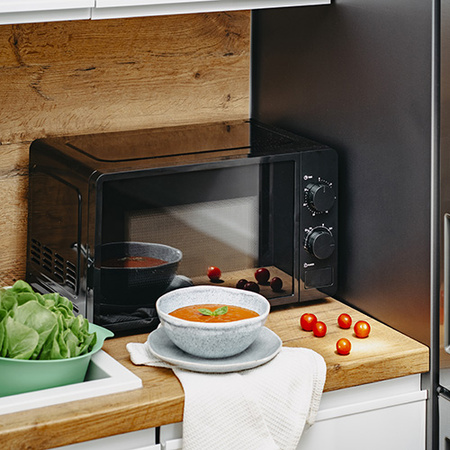 Kuchenka mikrofalowa 20L, 700 W, 6 poziomów mocy, rozmrażanie, mechaniczny timer 30 min Adler AD 6206