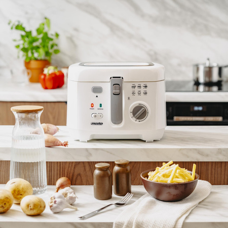 Frytkownica elektryczna, frytownica tłuszczowa 2,5L, 1800W, filtr, wyjmowany pojemnik, ochrona – Mesko MS 4908G