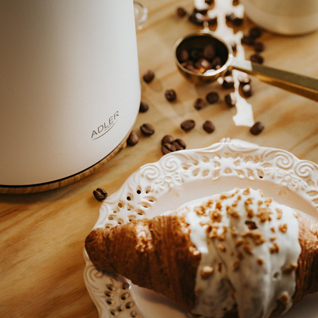 Czajnik elektryczny 1.7L, 2200W, płaska grzałka stalowa, system Strix Adler AD 1352