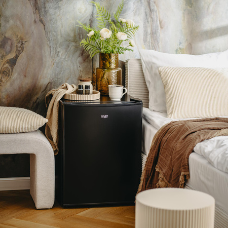 Lodówka podblatowa hotelowa pojemność 58L chłodziarka czarna Adler AD 8097b